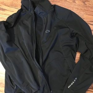 Zip up Oakley black jacket